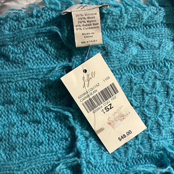 J Jill Turquoise Knit Hat and Scarf Set
Scarf is NWT - Picture 2 of 4